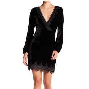 4SI3NNA Lace & Velvet V-neck Cocktail Dress
